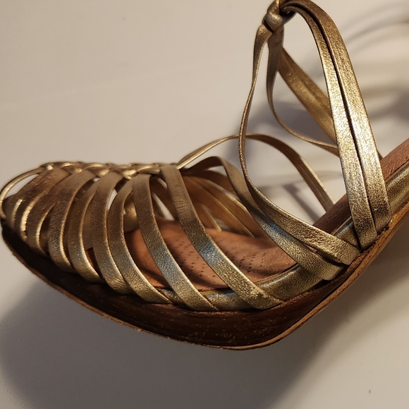 Corso Como  Golden Heels Sandals  Size 7 - Picture 6 of 11